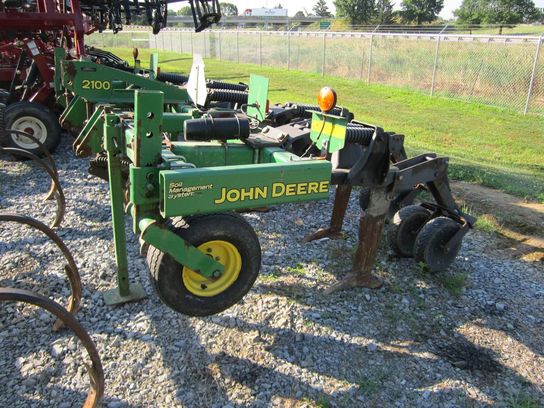 2005 John Deere 2100 Tillage - John Deere MachineFinder