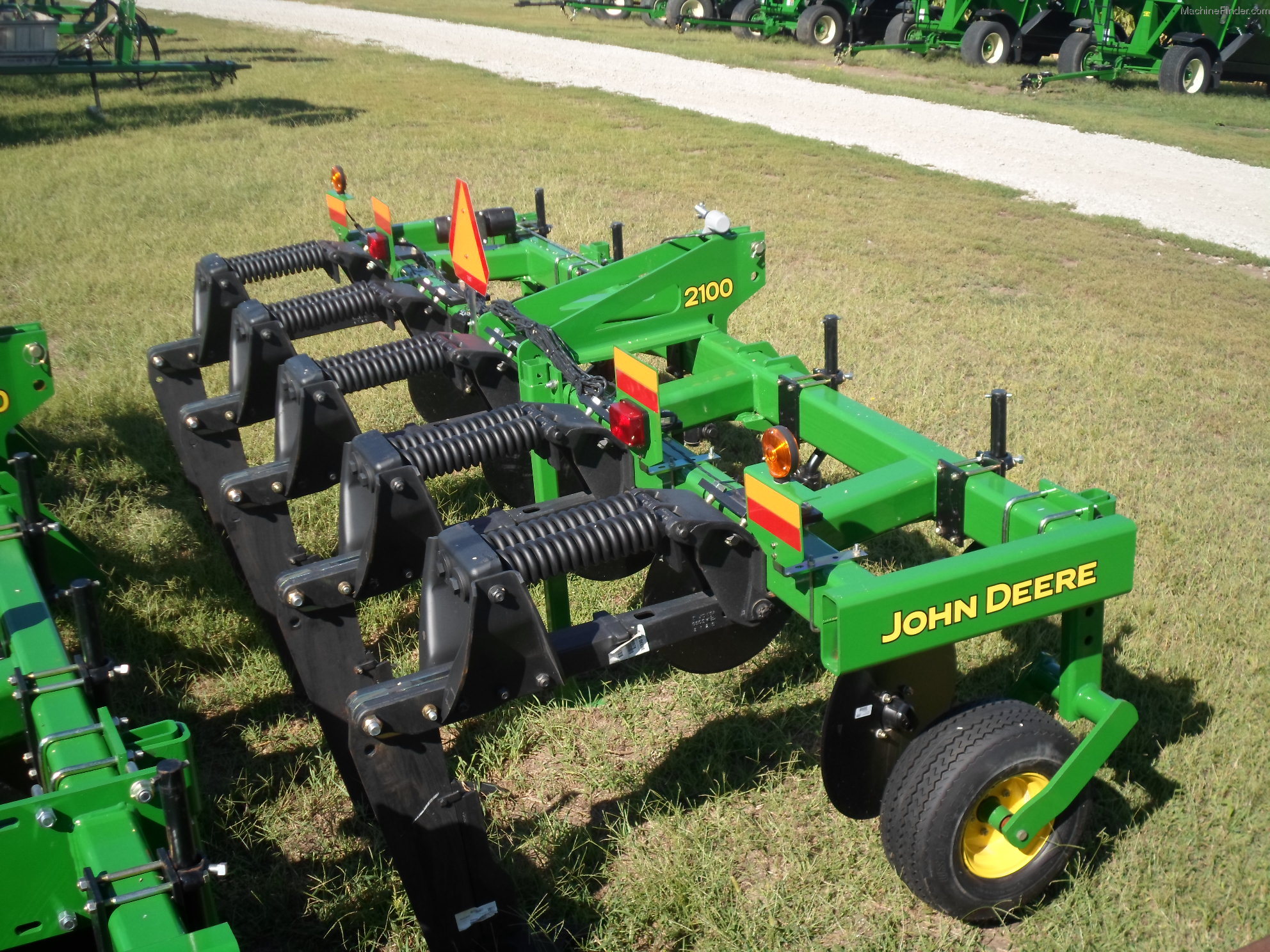 2013 John Deere 2100 Tillage - John Deere MachineFinder