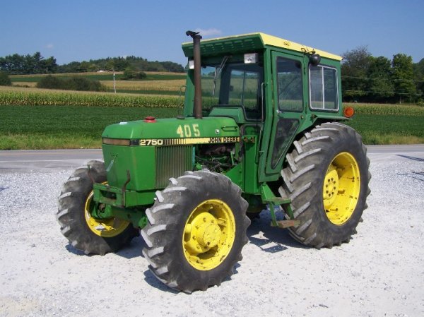288: John Deere 2750 4x4 Farm Tractor with Sims Cab