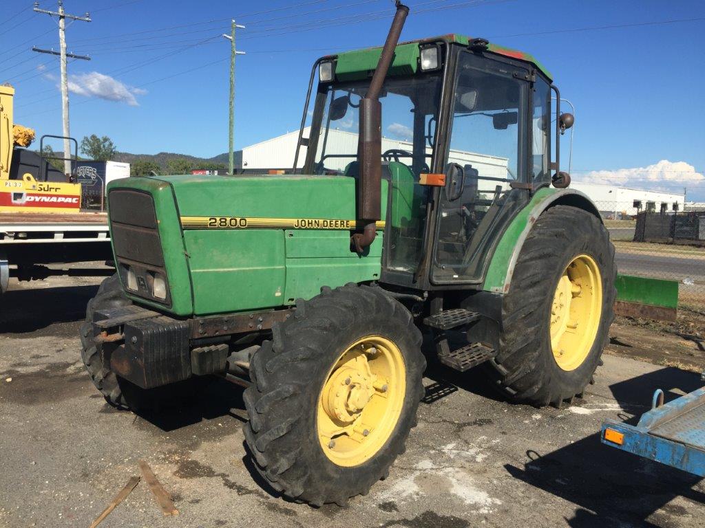 Item Details for John Deere 2800 Tractor 100 HP & Hydraulic Blade