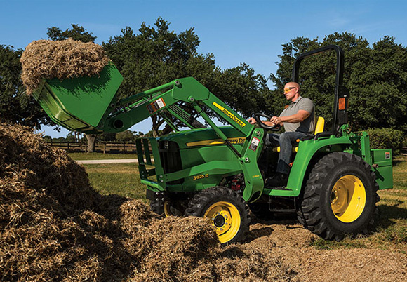 John Deere 3025E Compact Utility Tractor Unveiled