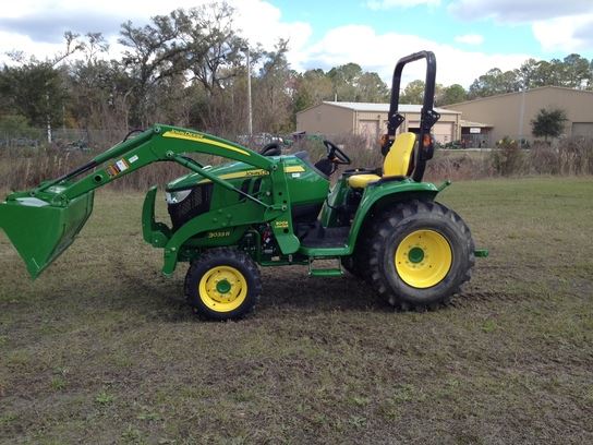 John Deere 3033R - Compact tractors - Grounds Care - Ag-Pro
