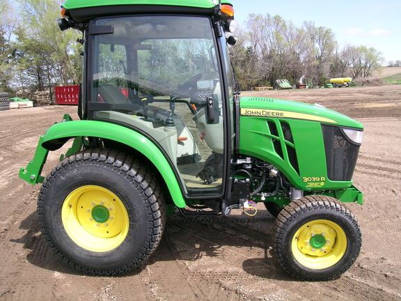 John Deere 3039R for sale Mitchell, SD Price: $35,677, Year: 2016 ...