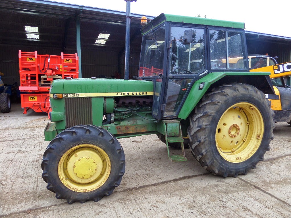 Used Tractors, Machinery and Plant: JOHN DEERE 3130