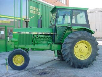 Antique Tractors - John Deere 3440