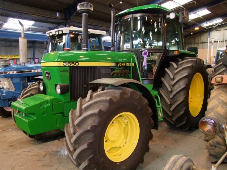 You can see more picture of John Deere 3650 in our photo gallery ...