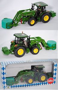 Siku-Farmer-3651-John-Deere-5720-Traktor-mit-Ballenzange-ZLF-2004-1-32 ...