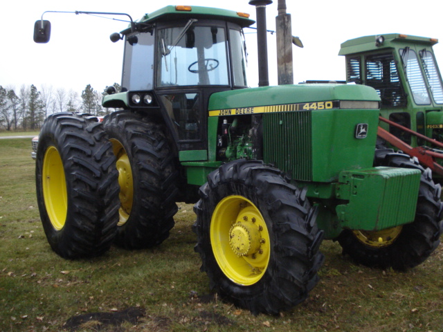 Used John Deere 4450 at Auction