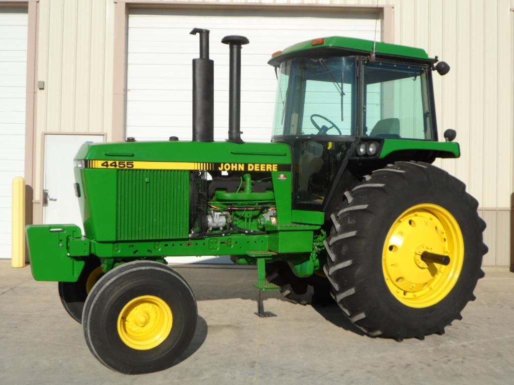 Wisconsin Ag Connection - JOHN DEERE 4455 100-174 HP Tractors for sale
