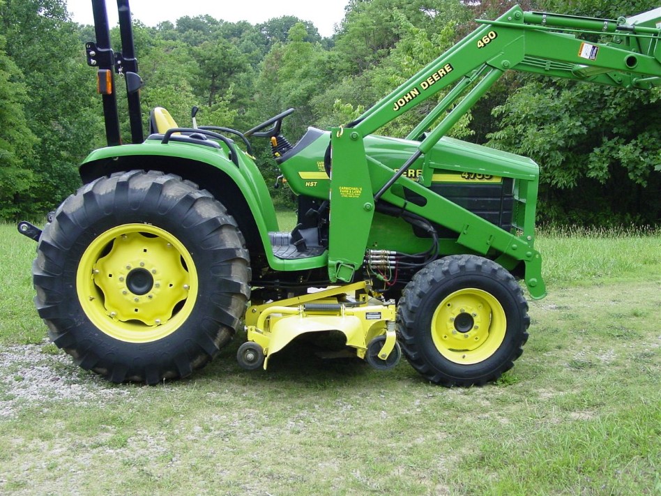 2001 John Deere 4700 Tractor