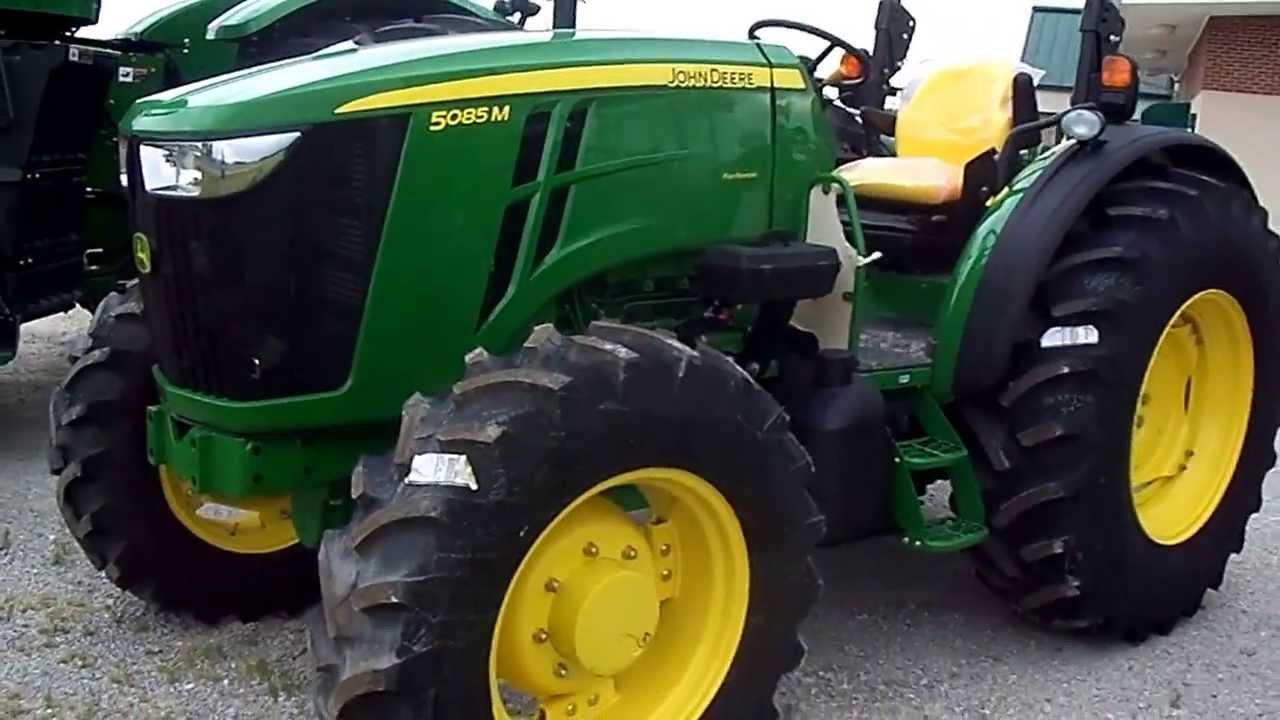22/13 John Deere tractor walk around - YouTube