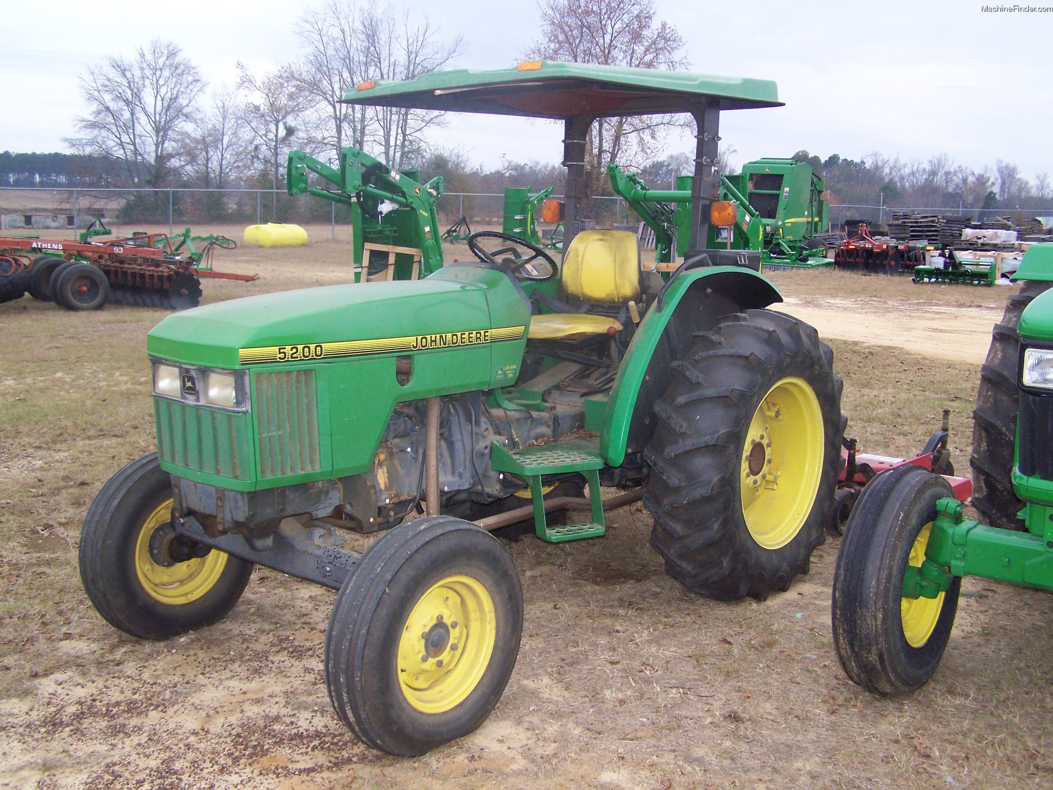 1993 John Deere 5200 Tractors - Utility (40-100hp) - John Deere ...