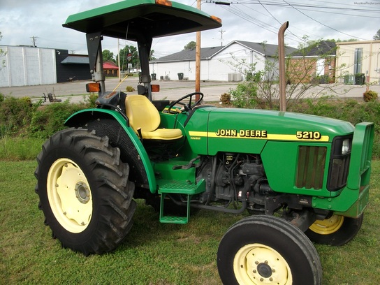 John Deere 5210 Tractors - Utility (40-100hp) - John Deere ...