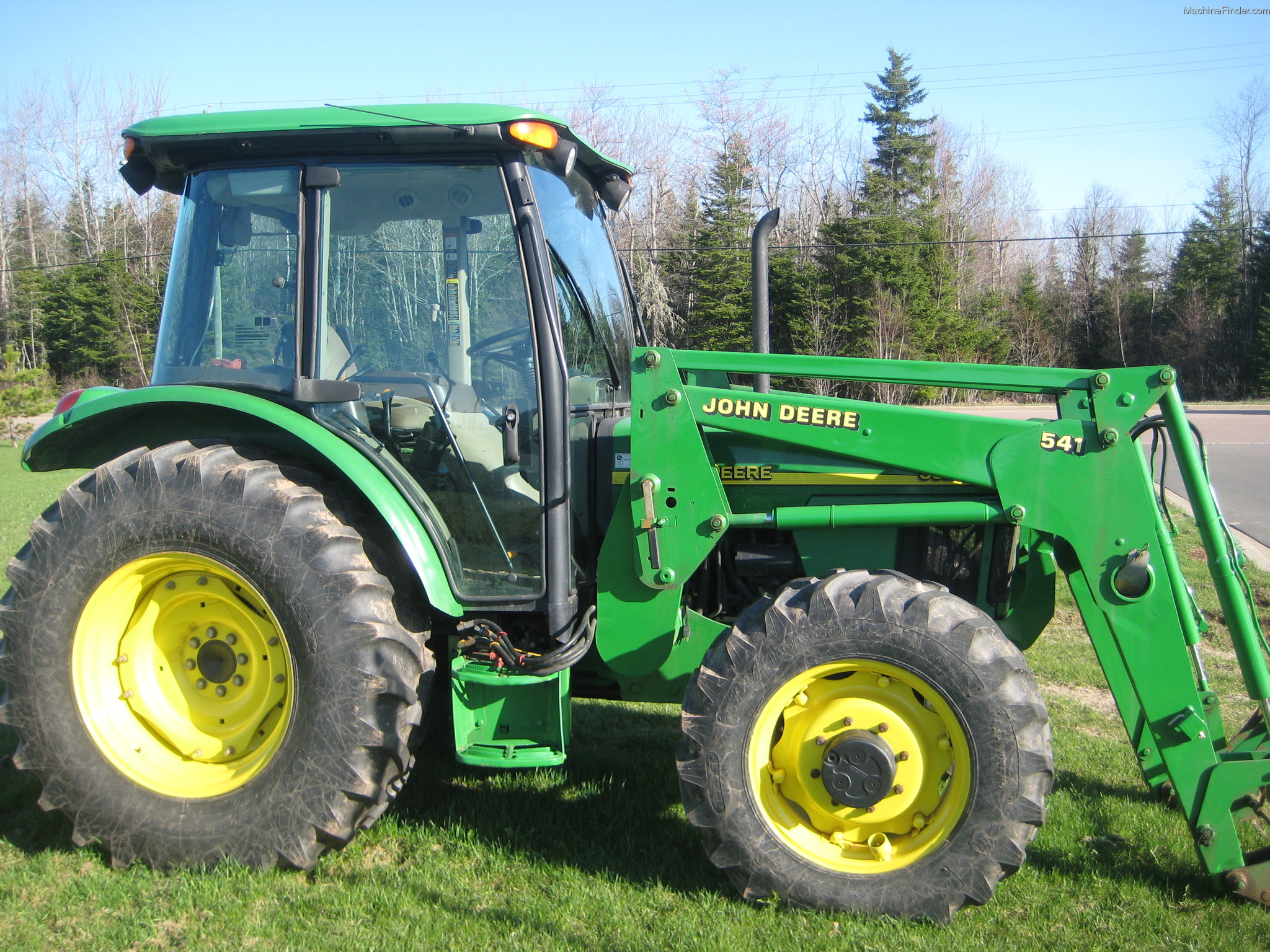2004 John Deere 5520 Tractors - Utility (40-100hp) - John Deere ...