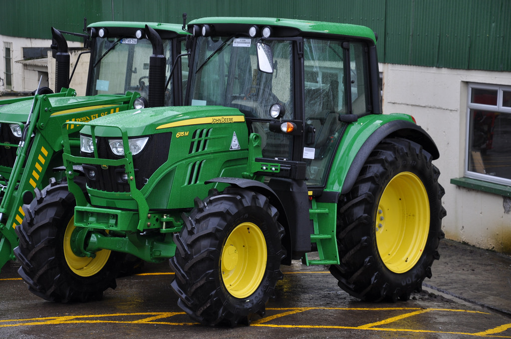 John Deere 6115M Tractor | Seen at the local dealers for PDI ...