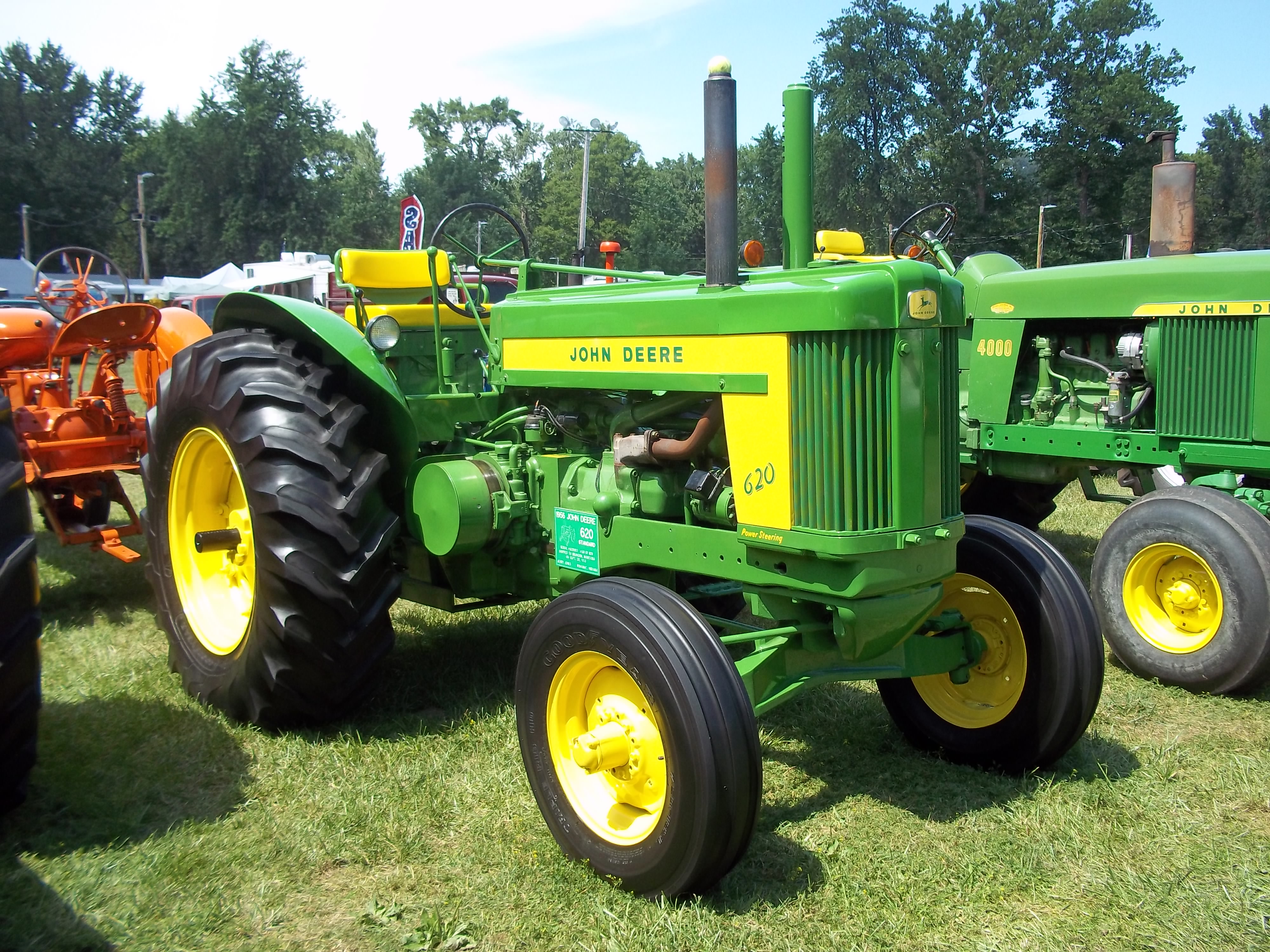 620 Standard tractor | Antique John Deere Tractors | Pinterest