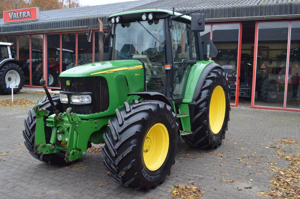 Used John Deere 6220 tractors Year: 2005 for sale - Mascus USA