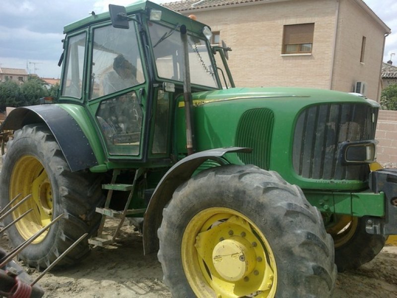 John Deere 6515 Tractor