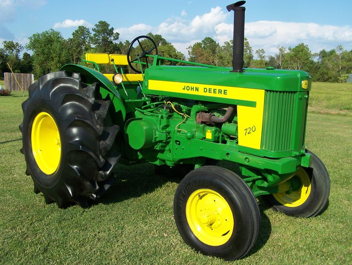 1958, John Deere 720 Standard (2012-12-06) - Tractor Shed