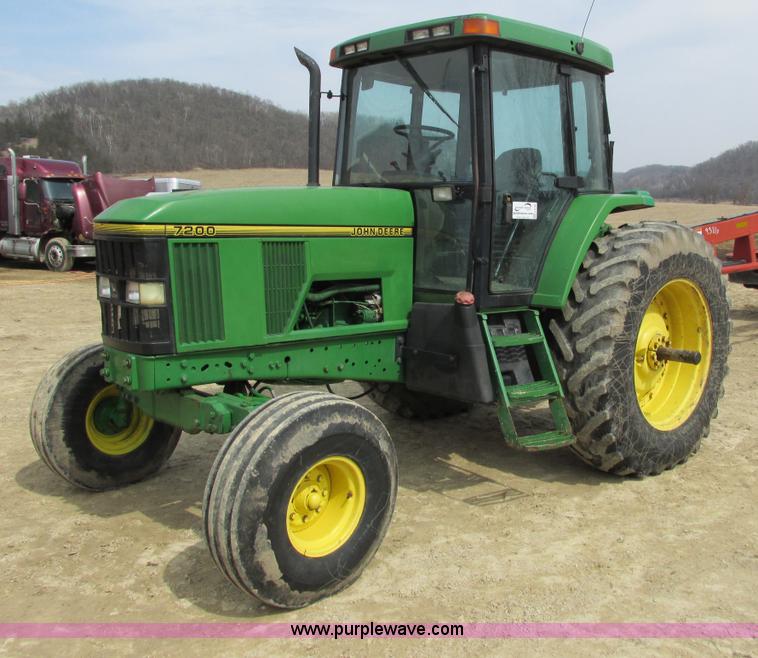 G8789.JPG - 1994 John Deere 7200 tractor, 553 hours on meter, Actual ...