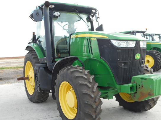 Details about 2011 John Deere 7200R Tractors