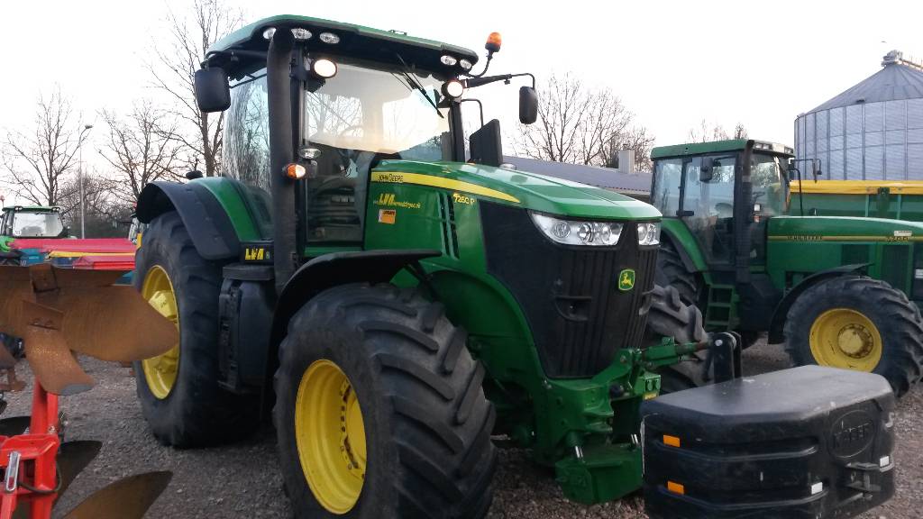 Used John Deere 7260R tractors Year: 2012 Price: $91,065 for sale ...