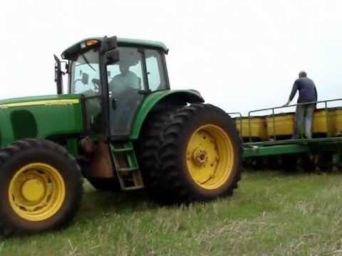 John deere 7515 e Ford 7630 plantando a soja 2010-2011 Assaí Pr ...