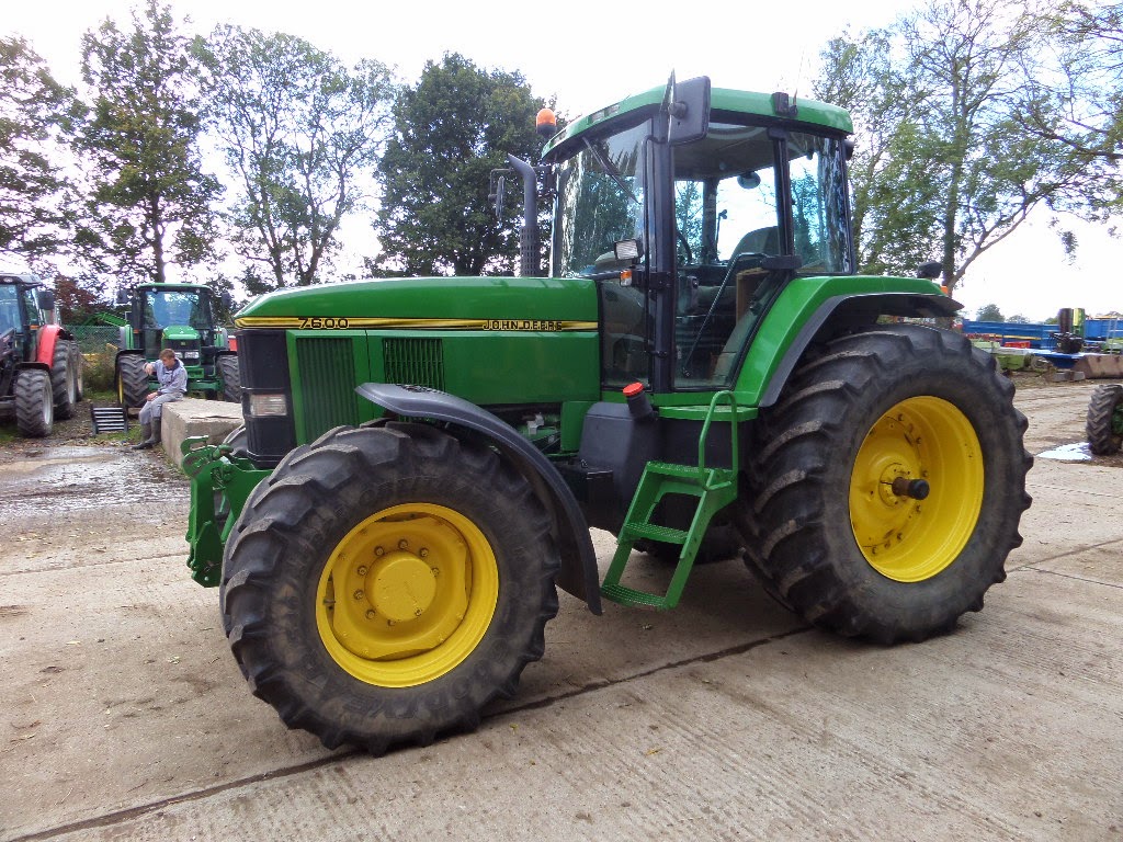 Used Tractors, Machinery and Plant: JOHN DEERE 7600
