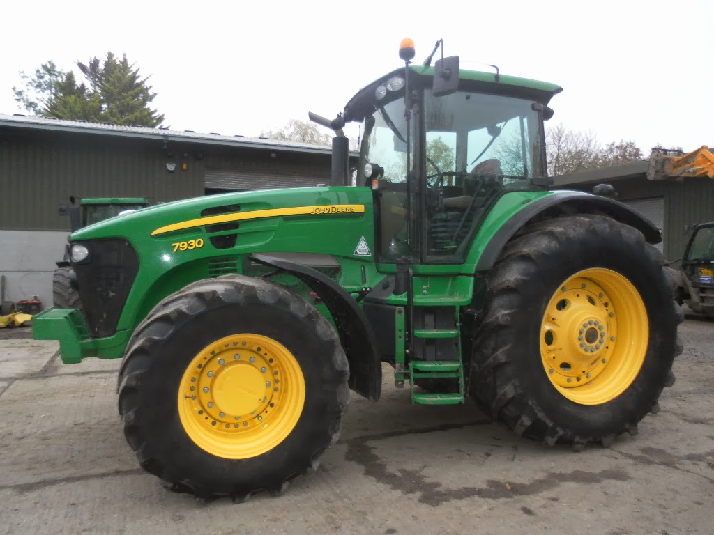 Used Tractors, Machinery and Plant: JOHN DEERE 7930