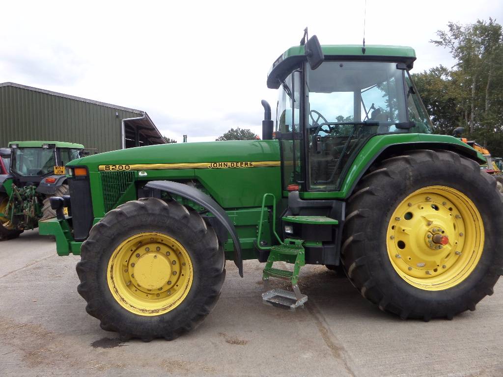 Used John Deere 8200 tractors Year: 1996 Price: $34,344 for sale ...