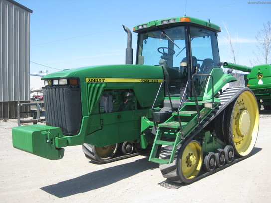 1998 John Deere 8200T Tractors - Row Crop (+100hp) - John Deere ...