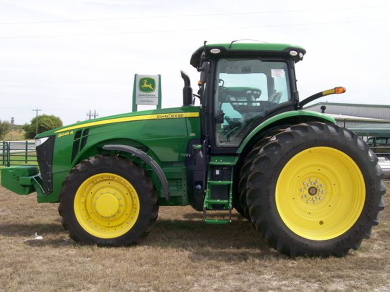 2015 John Deere 8245R Tractors for Sale | Fastline