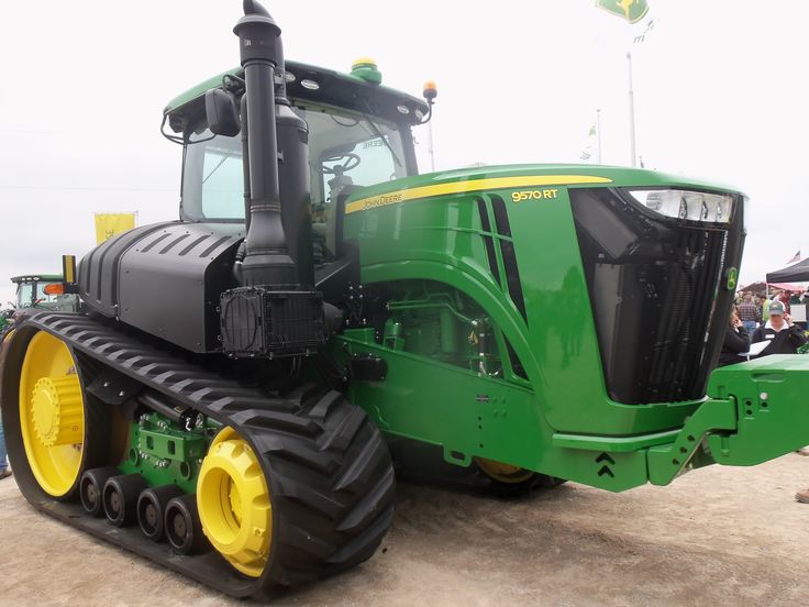 New 570hp John Deere 9570RT track tractor.THis model should be 580 hp ...