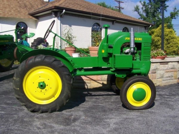 3102: John Deere L Antique Tractor : Lot 3102