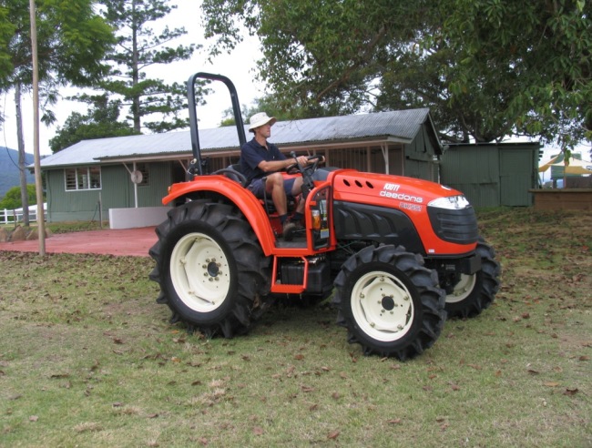 KIOTI DK551 (MANUAL) (55HP Economy Tractor)