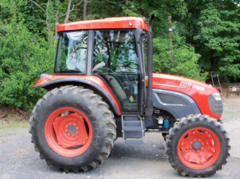2005 Kioti DK65 S Tractor for sale in Reedsville, Pennsylvania