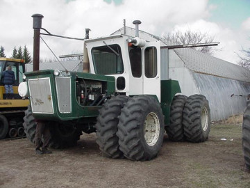 360 Hp Knudson 4WD tractor built at Crosby, ND in the early 70's ...
