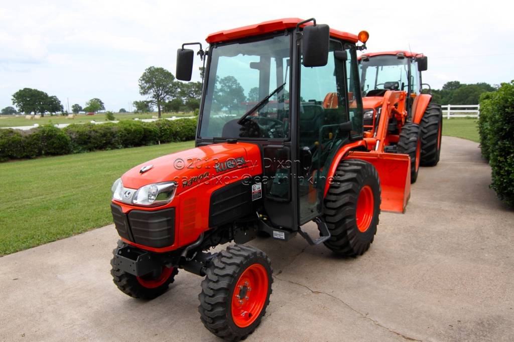 2013 KUBOTA B3000 4X4 CAB TRACTOR HEAT and A/C ONLY 23HRS WITH FACTORY ...