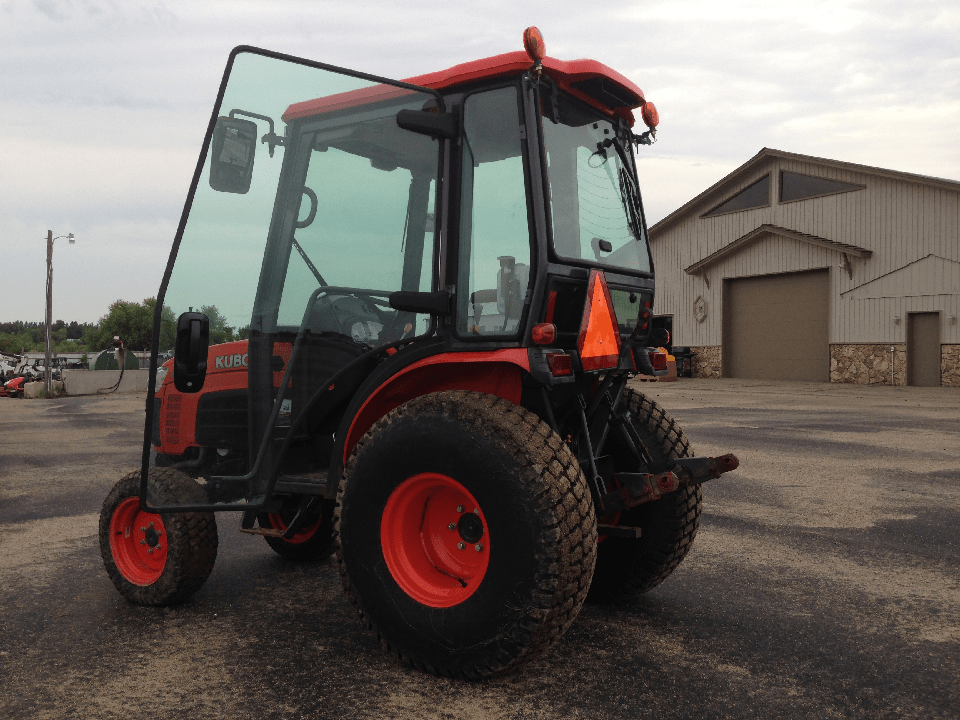 2011 Kubota B3000 Compact Tractor | Lano Equipment, Inc.