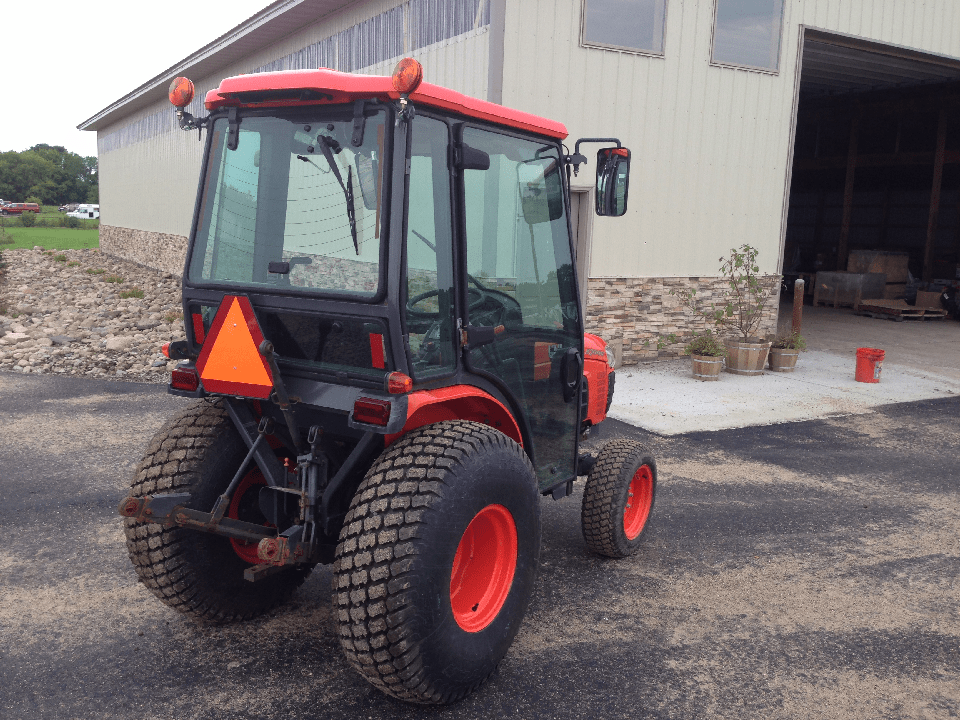 2011 Kubota B3000 Compact Tractor | Lano Equipment, Inc.