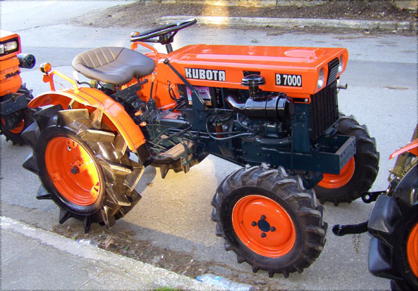 Tractor Kubota B7000 4wd