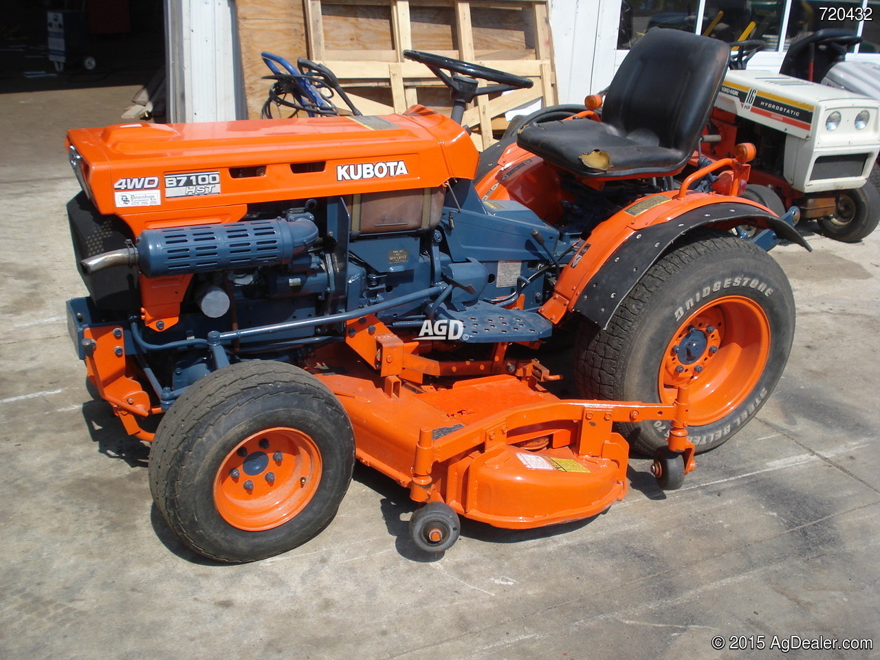 Kubota B7100 HST Tractor For Sale | AgDealer.com