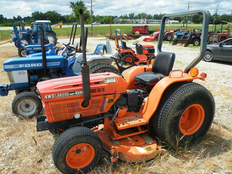 Kubota B8200 Tractors for Sale | Fastline