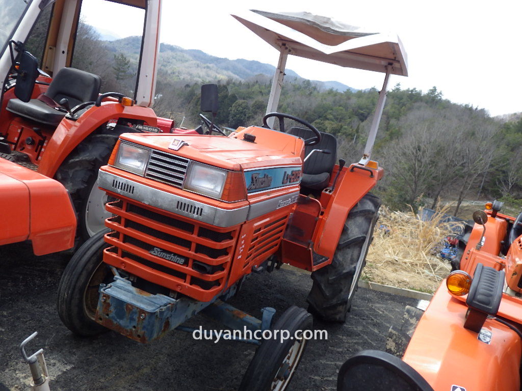 Item No. 2966 KUBOTA L1-205(2WD) S/N.20258 - Duy Anh Corp