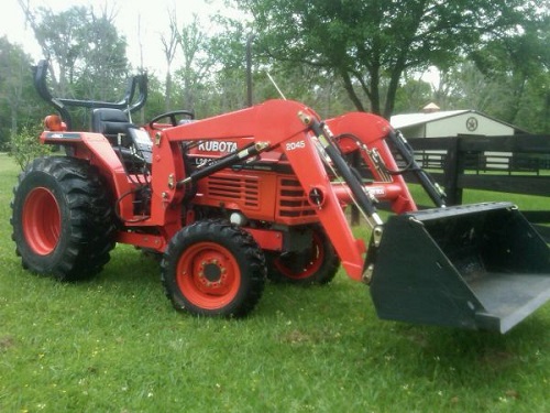 Used Kubota L2600 4wd Tractor for sale