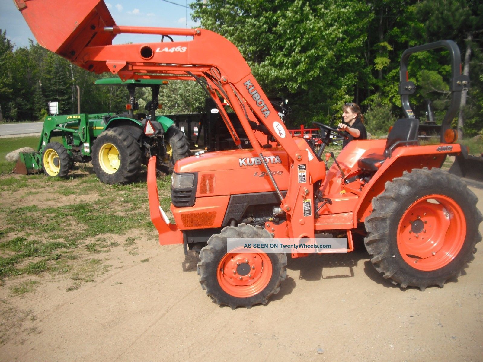 Kubota L2800 30hp 4x4 Loader Compact Tractor Tractors photo 1