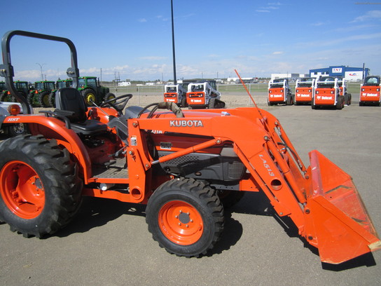 Kubota L3130 Tractors - Compact (1-40hp.) - John Deere MachineFinder