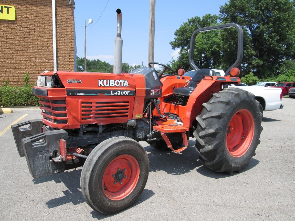 KUBOTA L4300 - Alma Tractor & Equipment