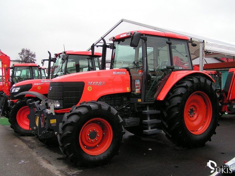 Traktorius Kubota M128X - Savas Ūkis