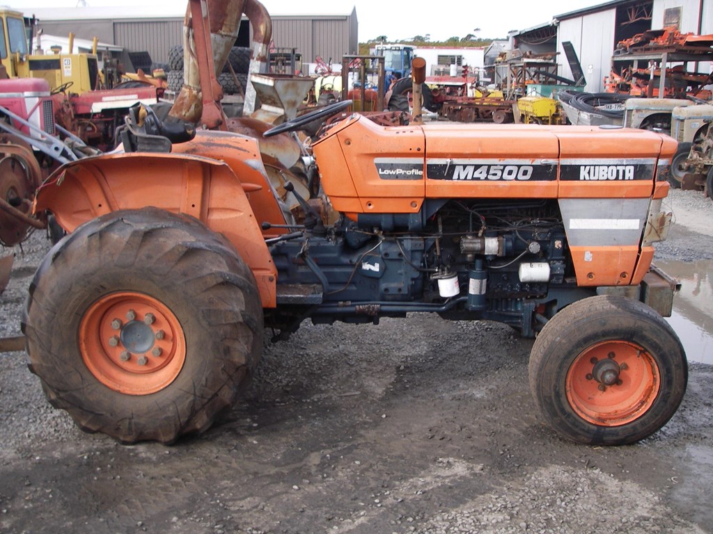 KUBOTA M4500 TRACTOR (2 OF) (WRECKING PARTS ONLY) for sale | Trade ...